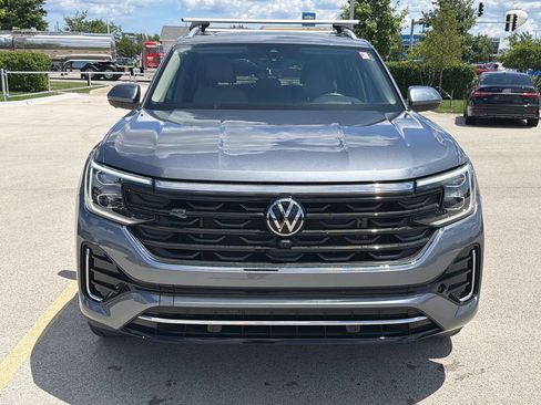 Certified 2024 Volkswagen Atlas SEL Premium R-Line AWD/4WD image 2