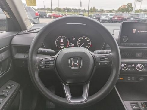 Used 2024 Honda CR-V EX image 15