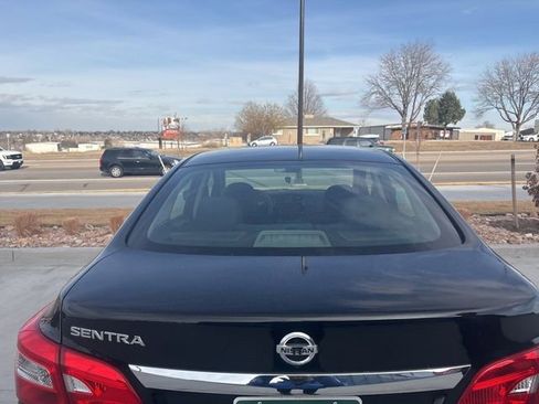 Used 2019 Nissan Sentra S w/ Exterior Package image 4