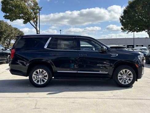 Used 2024 GMC Yukon Denali w/ Advanced Technology Package AWD/4WD image 2