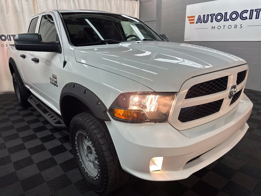 Used 2019 RAM 1500 Express AWD/4WD image 2