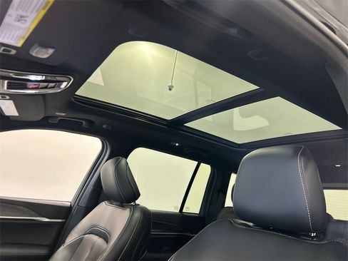 New 2025 Jeep Grand Cherokee Limited image 26