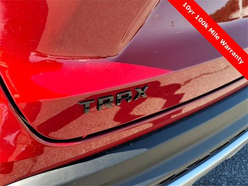 New 2026 Chevrolet Trax LT w/ Driver Confidence Package image 9