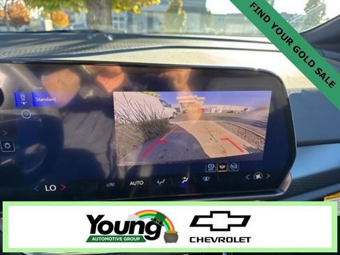 New 2026 Chevrolet Equinox EV LT image 24