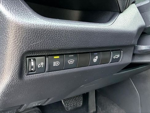 Used 2024 Toyota RAV4 XLE Premium w/ Weather Package AWD/4WD image 33