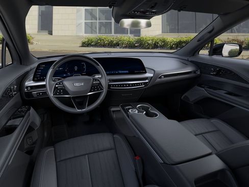 New 2026 Cadillac Lyriq Sport w/ LPO, Floor Liner Package AWD/4WD image 15