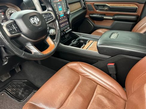 Used 2019 RAM 1500 Laramie Longhorn image 11