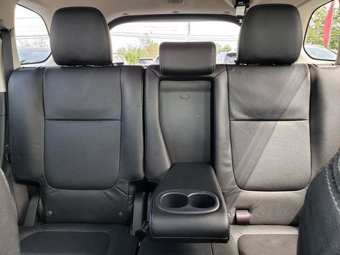 Used 2018 Mitsubishi Outlander AWD image 15