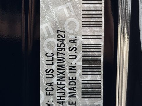 Used 2021 Jeep Wrangler Unlimited Rubicon image 34