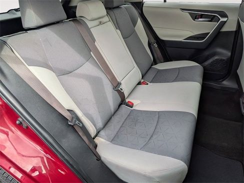Used 2019 Toyota RAV4 XLE image 35