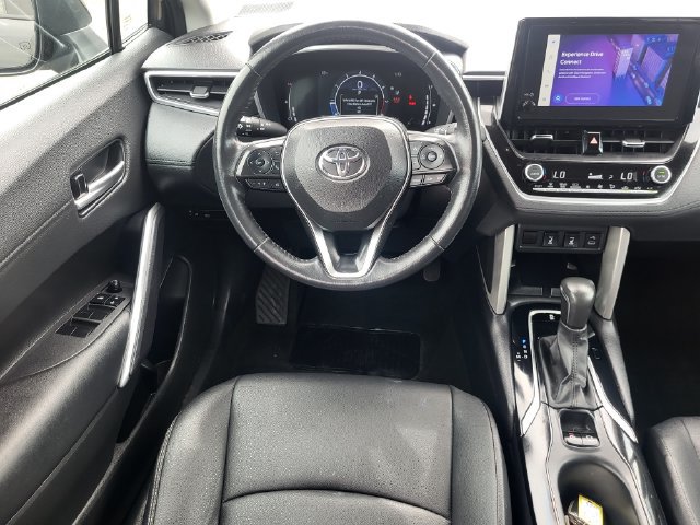 Used 2024 Toyota Corolla Cross XLE AWD/4WD image 24