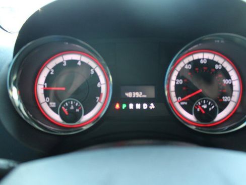 Used 2017 Dodge Grand Caravan SXT FWD image 15