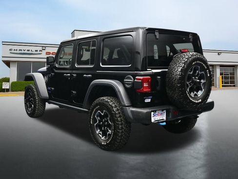 Used 2022 Jeep Wrangler Unlimited Rubicon 4xe w/ Steel Bumper Group AWD/4WD image 3