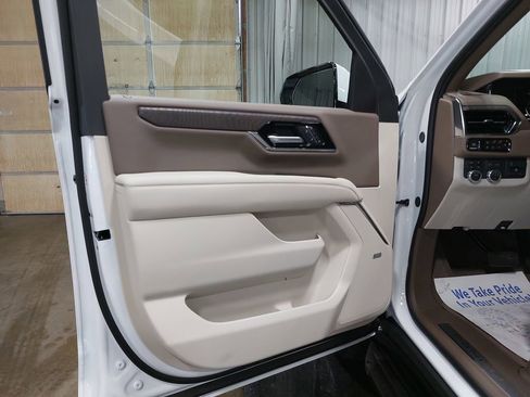 New 2026 GMC Yukon Denali w/ Advanced Technology Package AWD/4WD image 28