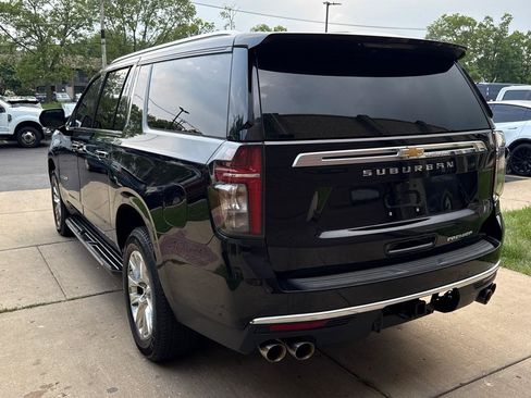 Used 2023 Chevrolet Suburban Premier AWD/4WD image 5