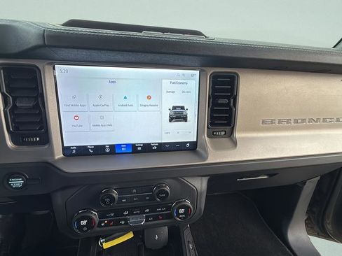 Certified 2025 Ford Bronco Outer Banks AWD/4WD image 17