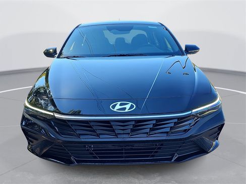 New 2026 Hyundai Elantra Sport image 2