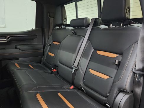 Used 2023 GMC Sierra 1500 AT4 w/ AT4 Premium Package image 17