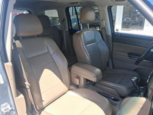 Used 2013 Jeep Patriot Limited w/ Sun/Sound Group FWD image 23