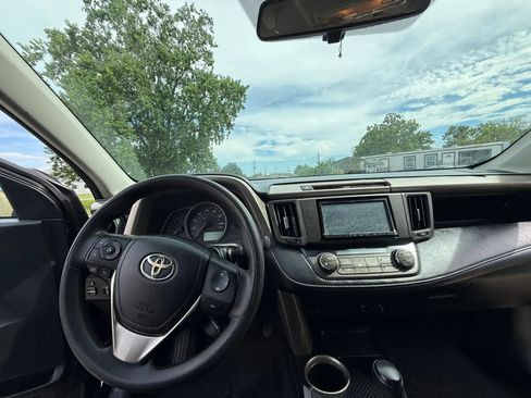 Used 2014 Toyota RAV4 XLE FWD image 16