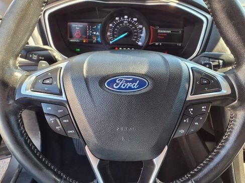 Used 2019 Ford Fusion SE w/ Equipment Group 151A image 10