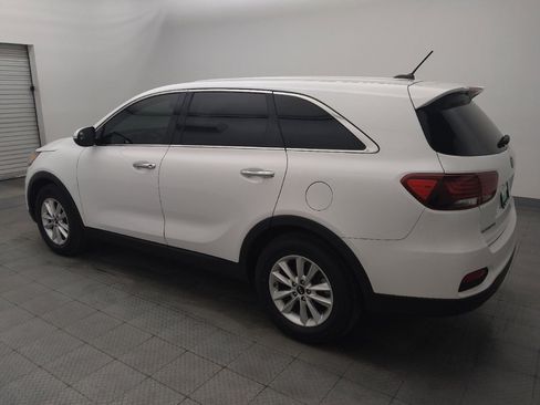 Used 2020 Kia Sorento LX image 3