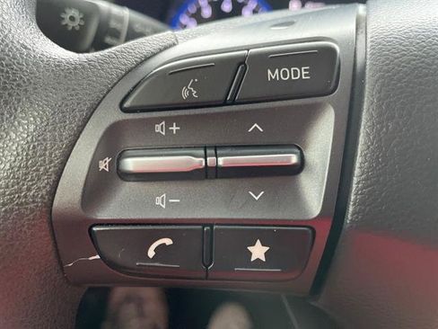 Used 2022 Hyundai Kona SEL image 18