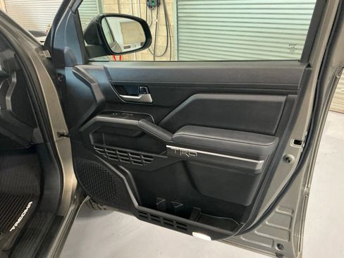 Used 2025 Toyota Tacoma TRD Off-Road w/ TRD Off Road Premium Package image 13