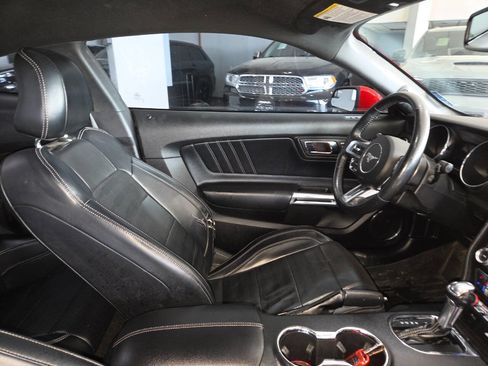 Used 2016 Ford Mustang GT Premium RWD image 25