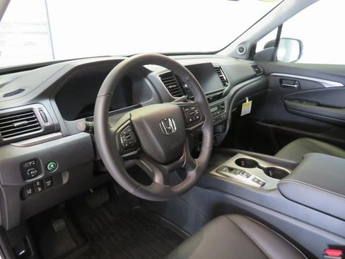 New 2024 Honda Ridgeline RTL image 3