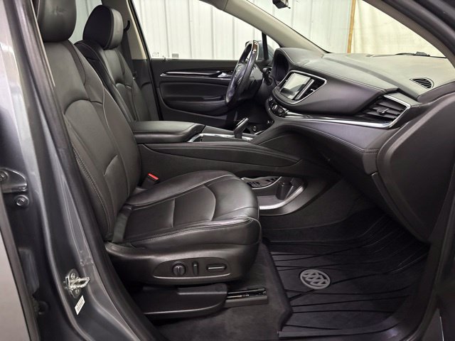 Used 2019 Buick Enclave Avenir w/ Avenir Technology Package AWD/4WD image 30
