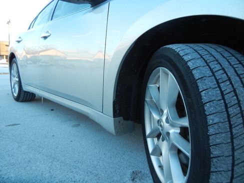 Used 2011 Nissan Maxima 3.5 SV w/ Premium Pkg image 20