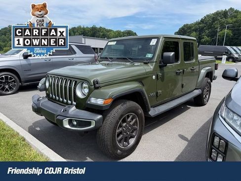 Used 2022 Jeep Gladiator Overland w/ Popular Equipment Package AWD/4WD image 1