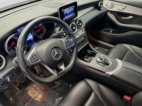 Used 2019 Mercedes-Benz GLC 300 4MATIC Coupe image 7