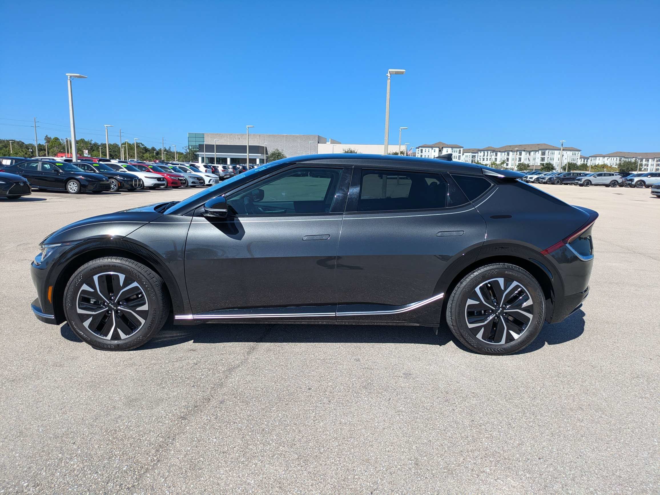 Certified 2022 Kia EV6 Wind RWD image 7