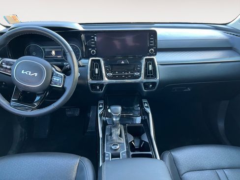 Used 2022 Kia Sorento SX image 11
