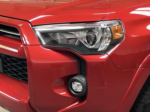 Used 2024 Toyota 4Runner SR5 Premium w/ Moonroof Package image 6