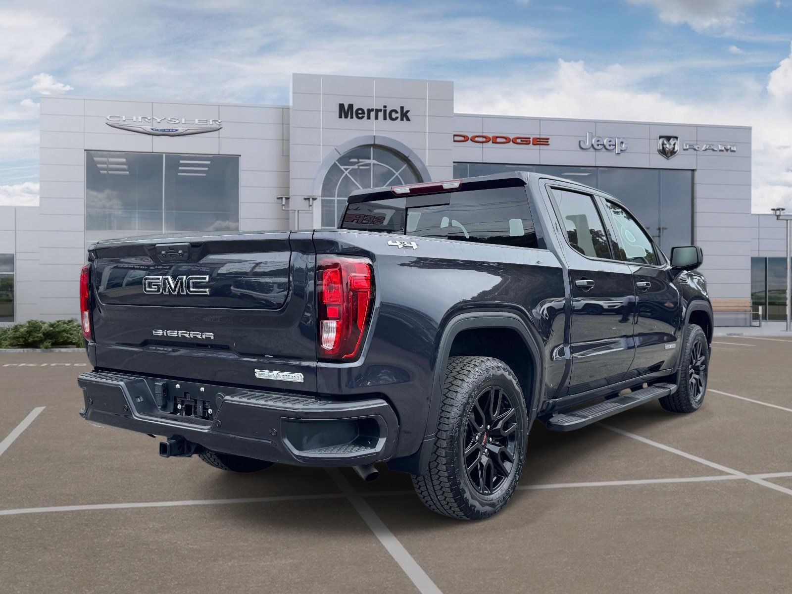 Used 2024 GMC Sierra 1500 Elevation w/ Elevation Premium Package AWD/4WD image 6