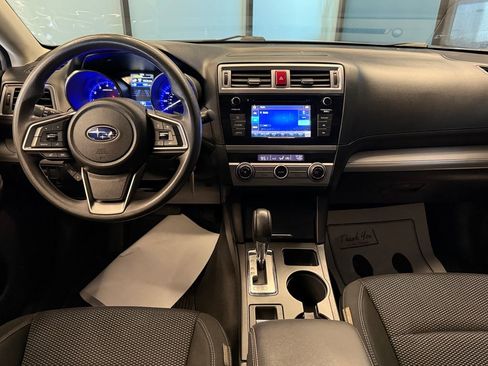 Used 2019 Subaru Outback 2.5i image 9