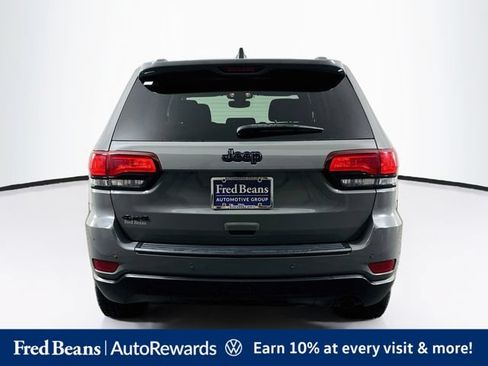 Used 2019 Jeep Grand Cherokee Laredo AWD/4WD image 7