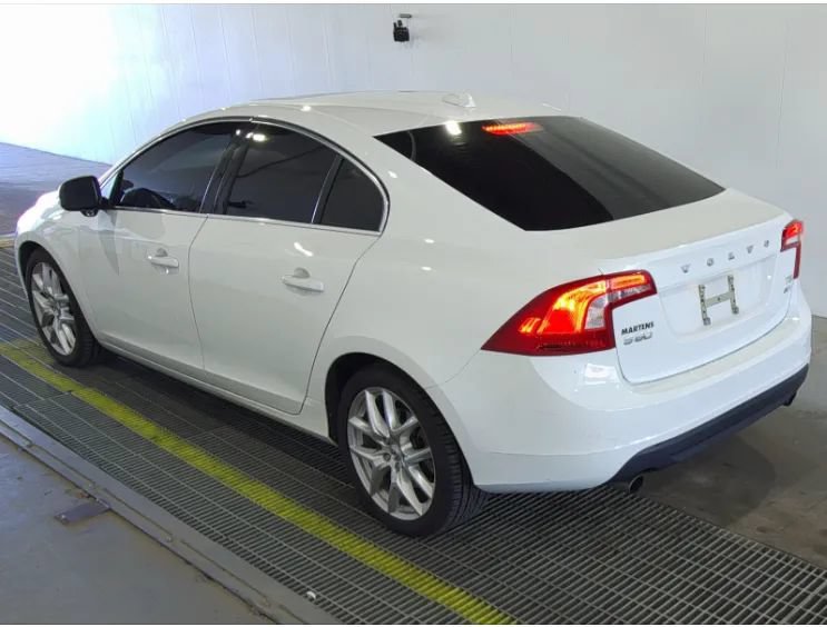Used 2011 Volvo S60 T6 AWD/4WD image 3