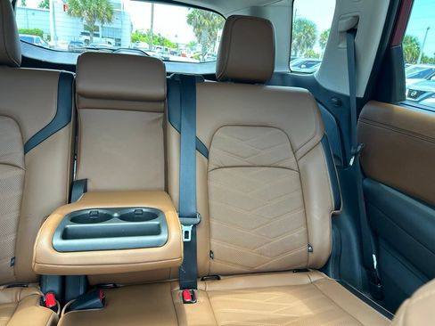 Certified 2025 Nissan Pathfinder Platinum w/ Cargo Package FWD image 16
