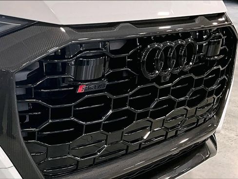 Used 2021 Audi RS Q8 w/ Carbon Optic Package image 33