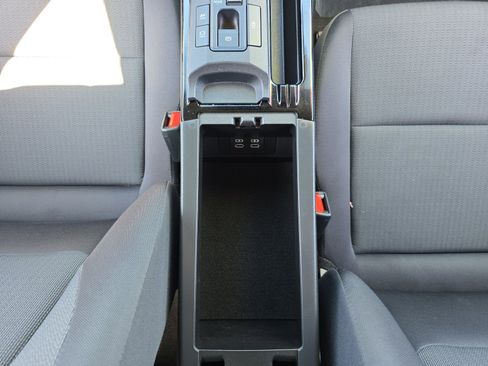 Certified 2024 Toyota Prius LE image 18