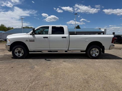 Used 2018 RAM 3500 Tradesman w/ Chrome Appearance Group AWD/4WD image 2
