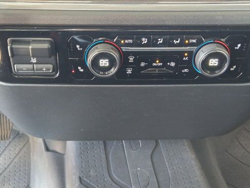 Used 2024 Chevrolet Silverado 2500 LTZ AWD/4WD image 29