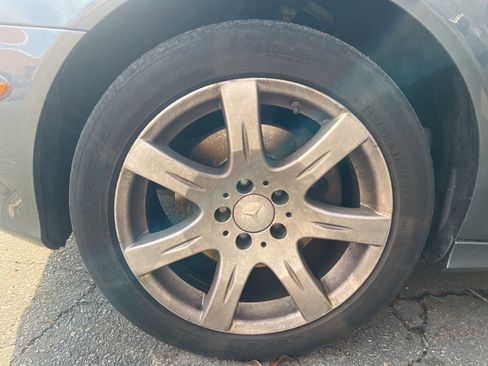 Used 2008 Mercedes-Benz E 350 4MATIC Wagon image 10