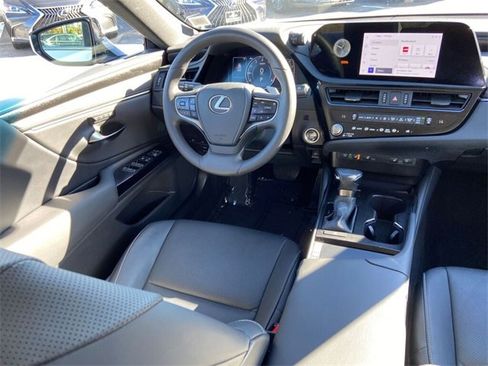 Certified 2023 Lexus ES 350 w/ Premium Package image 13