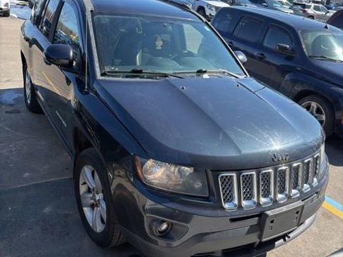 Used 2014 Jeep Compass Sport image 3