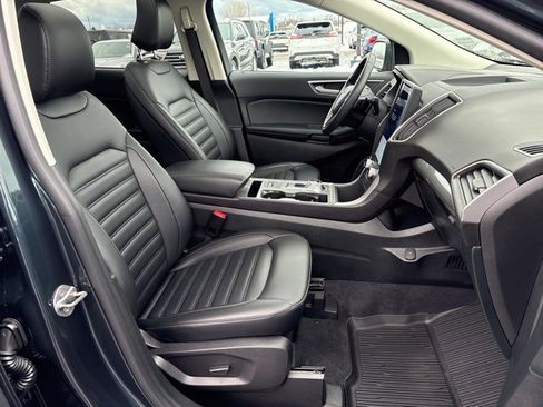 Used 2024 Ford Edge SEL w/ Convenience Package image 11
